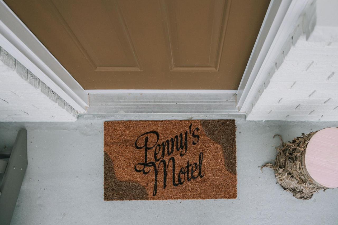 Penny'S Motel Thornbury Exterior photo
