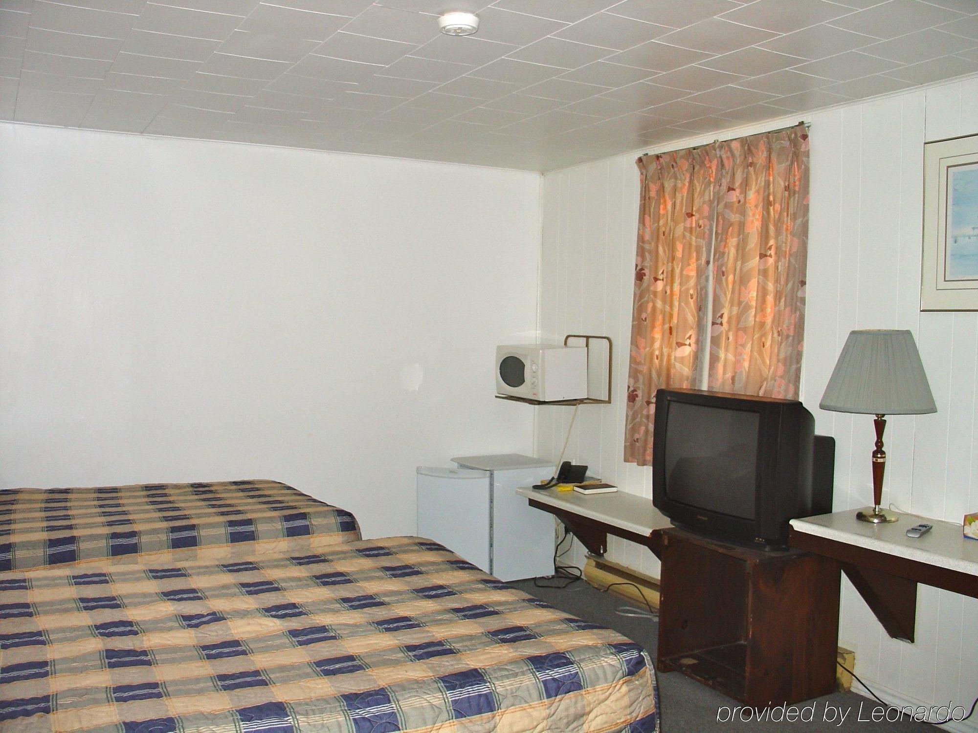Penny'S Motel Thornbury Room photo